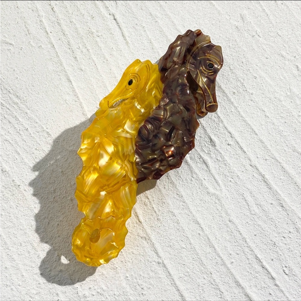 Free People Seahorse Clip